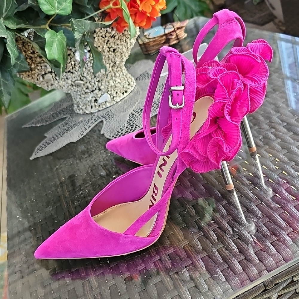 Gianni Bini Fuchsia Floral Heels - Picture 7 of 10